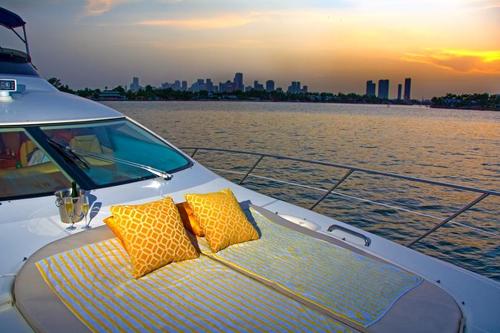 Azimut's 68.0 feet in Miami Beach