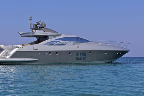 Discover Elliniko surroundings on this Custom Azimut boat