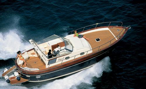 Enjoy Porto-Vecchio on this beautiful yacht