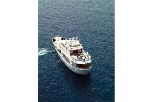 Boat rental in Elliniko, 