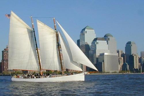 This 80.0' Schooner cand take up to 49 passengers around New York