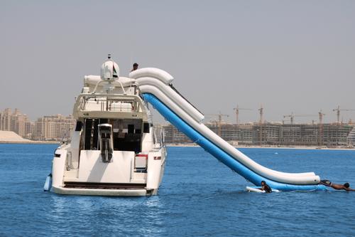 Italain's 52.0 feet in Dubai