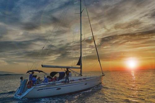 Enjoy fantastic sailing with this stunning yacht