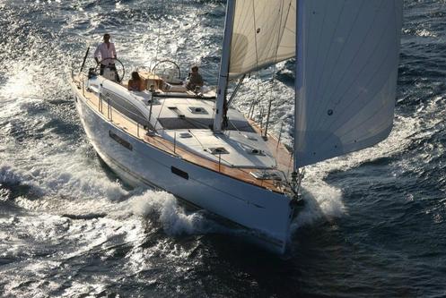 Charter this luxurious yacht and explore the Med