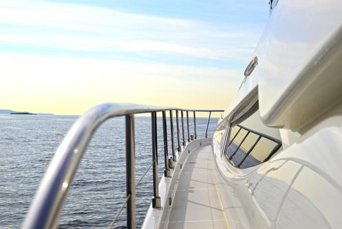 Discover Athens surroundings on this 620 Ferretti boat