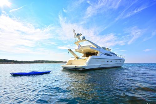 Convertible boat for rent in Athens