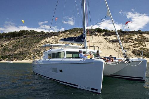 Enjoy a Mediterranean vacation with the Lagoon 420