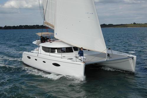 Experience amazing sailing aboard the Salina 48