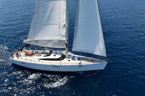 Enjoy the Med aboard this luxurious Gianetti