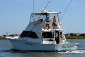 Canyon trip on this comfortable Ocean 48'