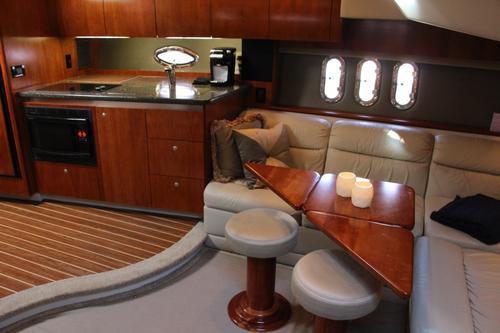 Cruisers Yachts's 42.0 feet in Cos Cob