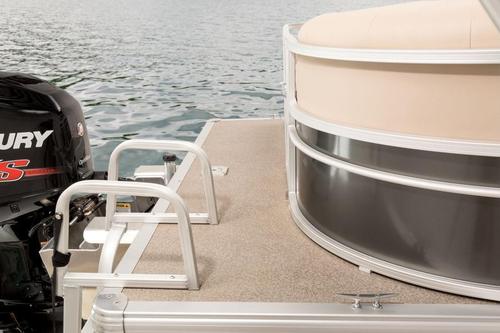 Boating is fun with a Pontoon in North Miami Beach
