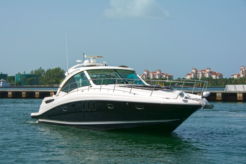 Ready to spend a luxurious day on the water?
