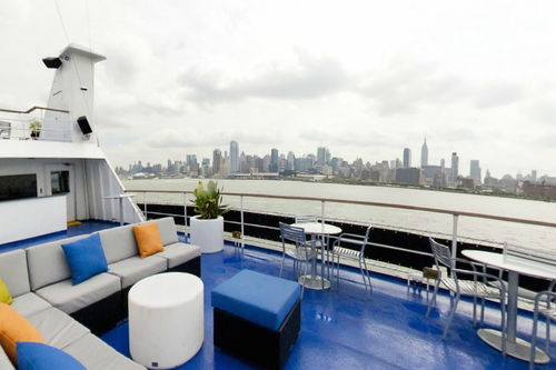 Mega yacht boat for rent in New York