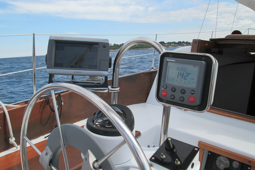 Discover East Hampton surroundings on this Medalist Lecomte boat