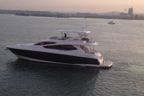 Spectacular new yacht, over 3000sf of living space