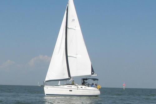 Take Moonlight out on the Bay!