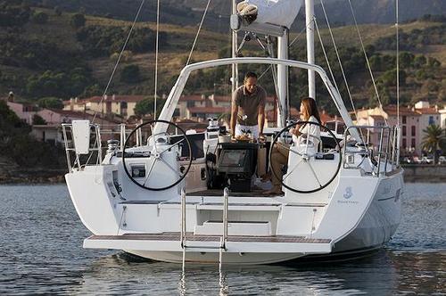 Discover Road Town surroundings on this Oceanis 41 Beneteau boat