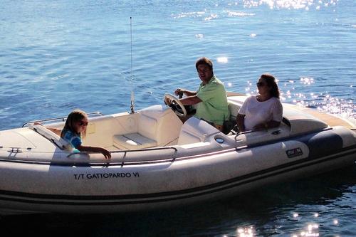 15.0 feet AVON SEASPORT in great shape