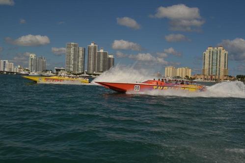 Boating is fun with a Catamaran in Miami