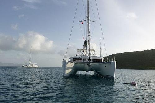 Up to 12 persons can enjoy a ride on this Lagoon boat