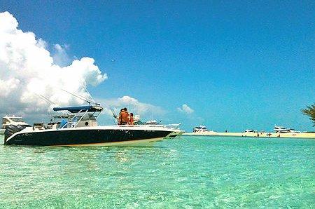 Perfect boat to enjoy Miami’s waters.