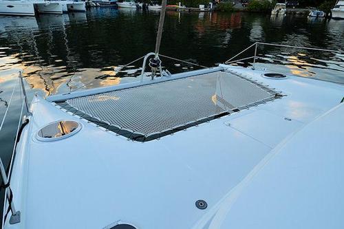 This 36.0' Fountaine Pajot cand take up to 4 passengers around Road Town