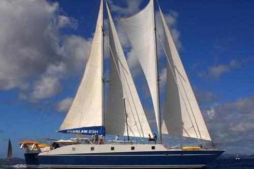The Largest Sailing Trimaran in the World in the Caribbean!