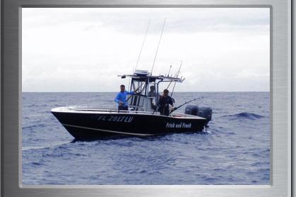 This 27.0' Conch cand take up to 6 passengers around Miami Beach