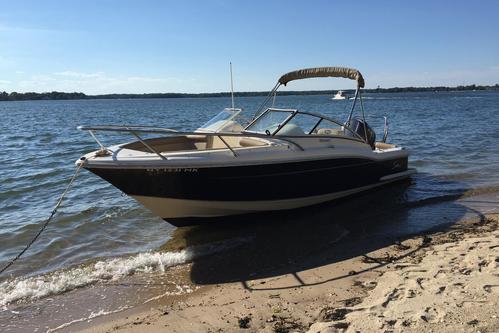 Very Comfortable, Maneuverable and Stylish Scout Dorado 23'
