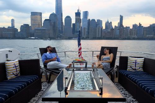 This 97.0' Guy Couach cand take up to 12 passengers around Jersey City