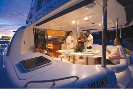 This 47.0' Leopard cand take up to 10 passengers around Tortola