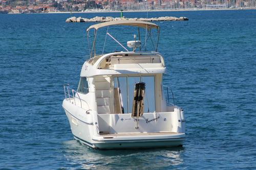 Boating is fun with a Jeanneau in Hvar