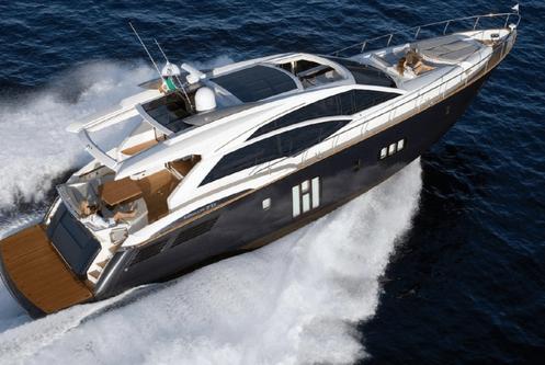 Cruise the French Riviera with your family on this wonderful boat !