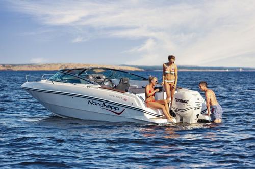Up to 8 persons can enjoy a ride on this Cuddy cabin boat