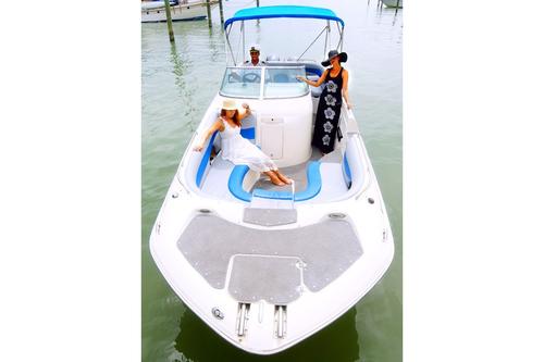 Boat rental in North Bay Village, FL