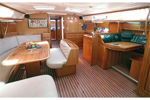 This 52.3' Bavaria cand take up to 11 passengers around Palma de Mallorca