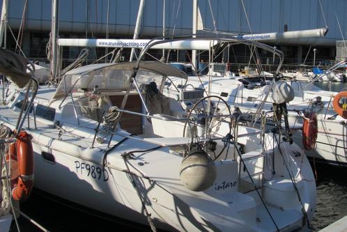 Cruiser boat rental in Genoa, Italy