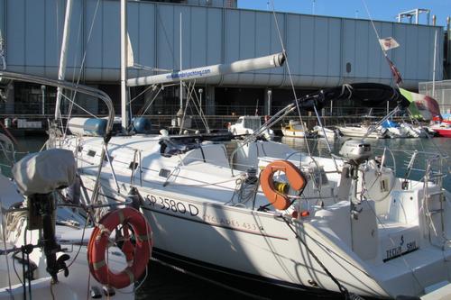 43.0 feet Beneteau in great shape