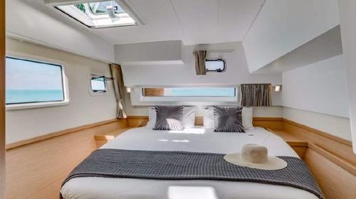 Catamaran boat rental in Blue Lagoon, St. Vincent & Grenadines