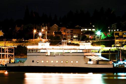 111.0 feet Custom in great shape