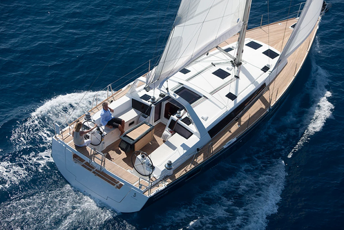 Make your upcoming vacation memorable onboard Beneteau Oceanis 48