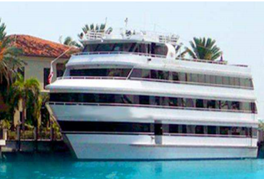 Dine & Wine in Florida onboard luxurious and spacious party boat