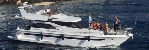 This 45.93' Astondoa cand take up to 12 passengers around Las Palmas