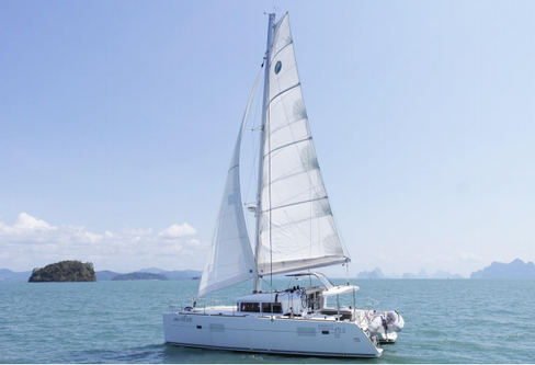 Lagoon boat for rent in Phuket