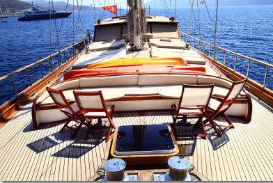 Discover Bodrum surroundings on this Custom Custom boat