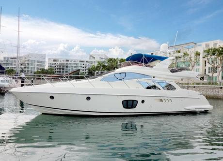 Azimut's 57.5 feet in Phuket
