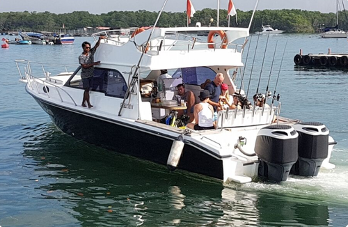 Motor yacht boat for rent in Nusa Dua
