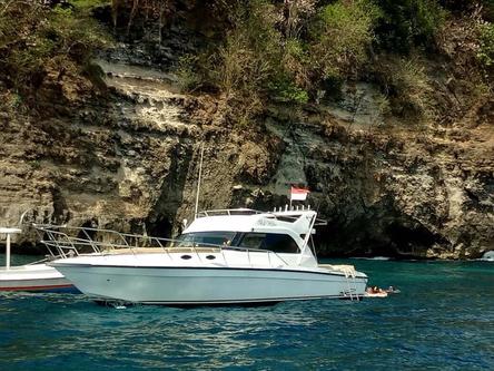 Custom's 36.0 feet in Bali