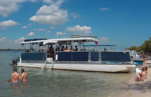 Boat rental in Miami, FL